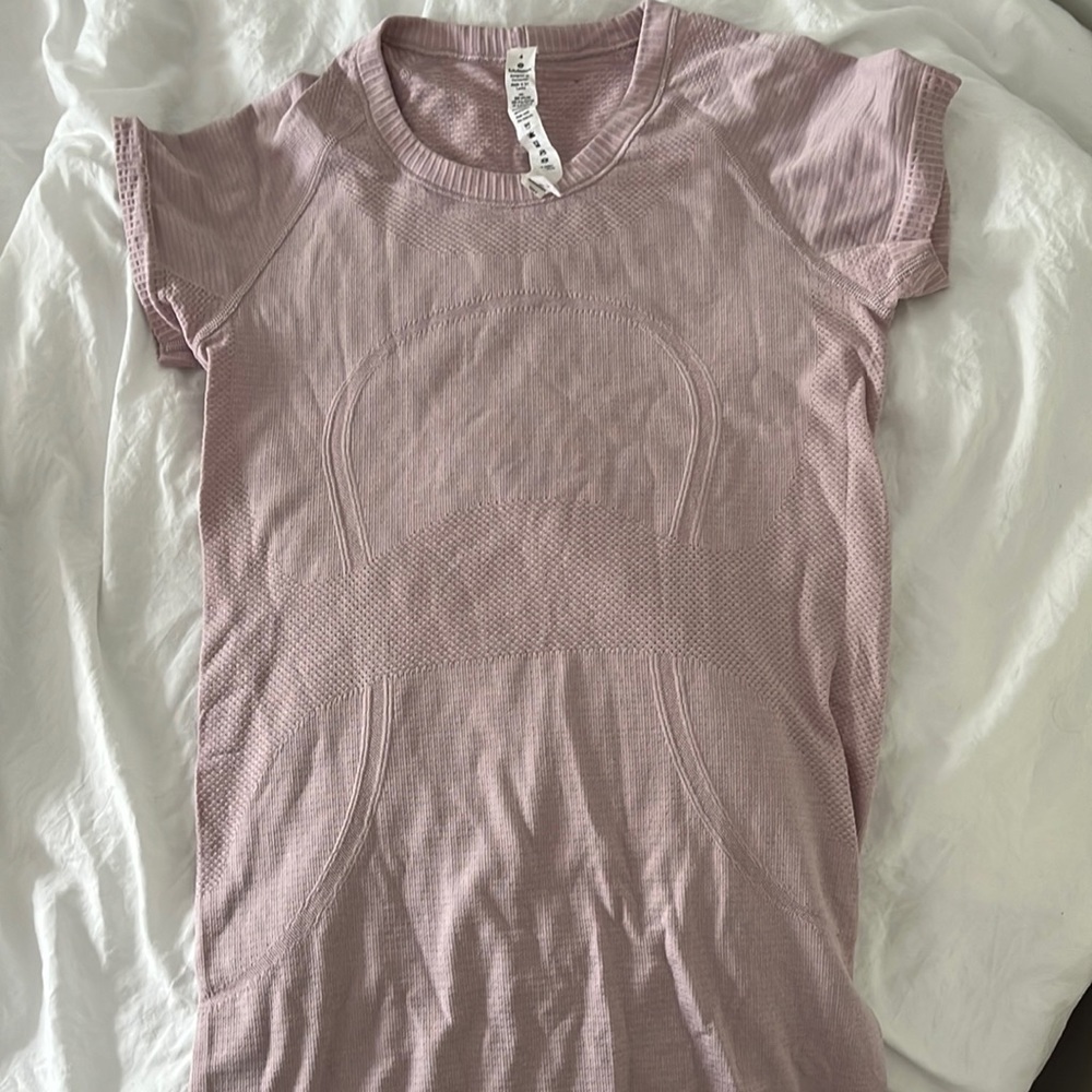 light pink lululemon swiftly tech
